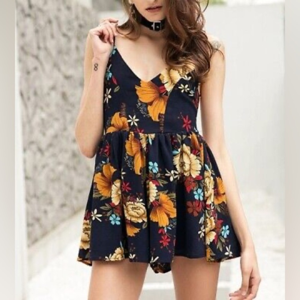 Zaful floral print romper NWT